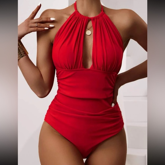 Luxe ruched one piece swimsuit - Picture 4 of 16